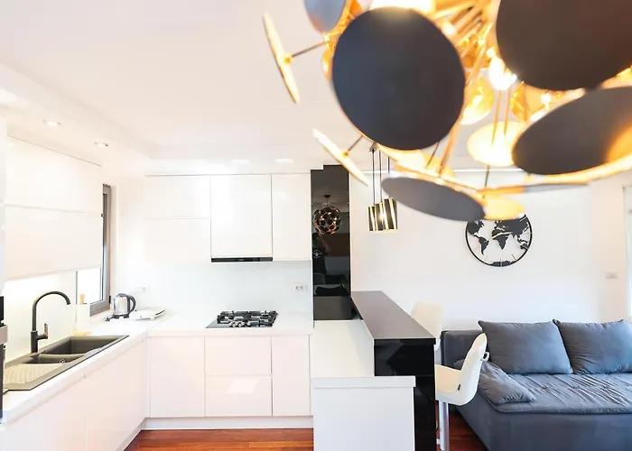 Two Bedroom Dunatov With Private Parking Apartment