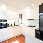 Two Bedroom Dunatov With Private Parking Задар