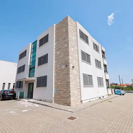 Two Bedroom Dunatov With Private Parking * Zara